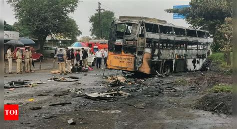 Nashik Bus Accident 11 Dead Several Injured As Bus Catches Fire In