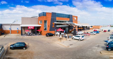 Mmc Officially Opens The Eyethu Orange Farm Mall Project In Sa