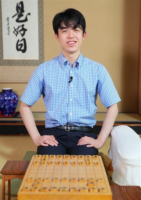 将棋：藤井棋聖、語る 「若い棋士、活躍楽しみ」[写真特集1 8] 毎日新聞 藤井聡太 藤井 太