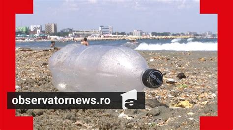 Un turist de pe litoral explică de ce nu duce sticlele să îşi ia