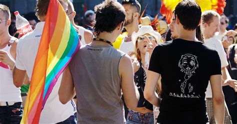 Qué sucede con el polémico emoji anti gay en Facebook Es real o no Esto sabemos