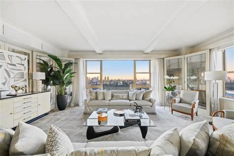 The Carlyle 35 East 76th Street Upper East Side Cityrealty