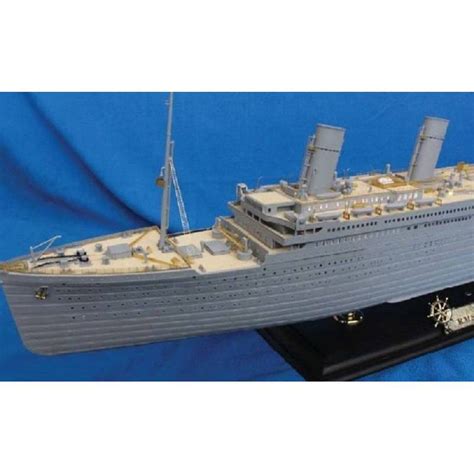 Rms Titanic Premium Edition With Led Academy Me Maquette