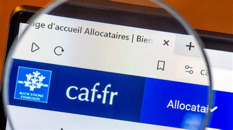 CAF pourquoi le versement des allocations est décalé 4 fois en 2025