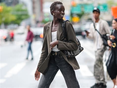 The Flattering Butterfly Haircut Is Going Viral Again | Vogue