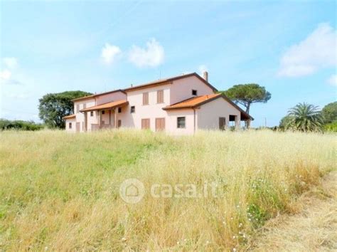 Casa Indipendente In Vendita In Via Dei Parmigiani A Cecina Mq