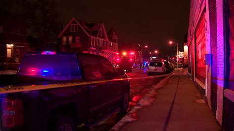 Milwaukee Man Struck By 2 Vehicles Victim Dead Fox6 Milwaukee