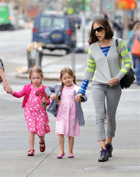 Sarah Jessica Parker Takes A Walk With Her Kids | Celeb Baby Laundry