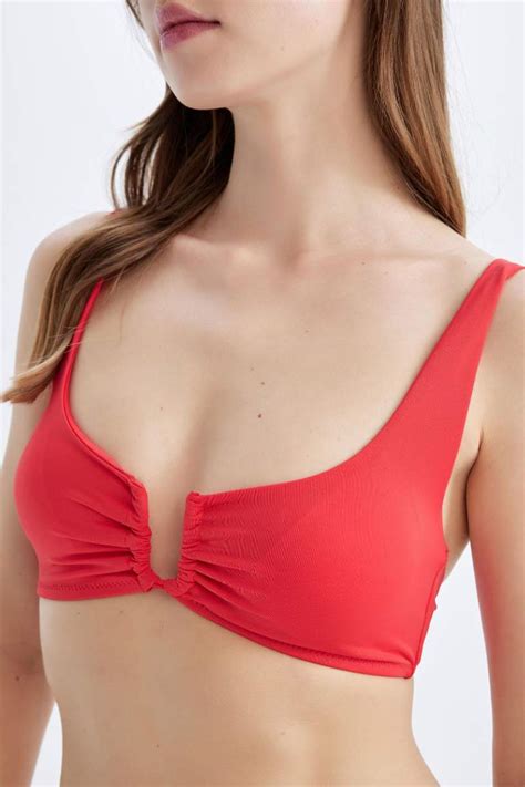 Red WOMAN Fall In Love Regular Fit Bikini Top 3081910 DeFacto