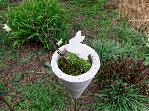 Beton Deko Selber Machen F R Den Garten Diy Hubsche Gartenstecker Aus