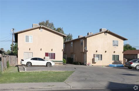 137 S Palm St Woodlake Ca 93286 Apartments In Woodlake Ca