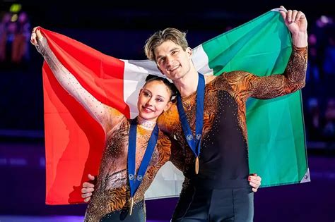 Lo Skater Italiano Matteo Guarise Che Gareggia In Coppia Con Lucrezia