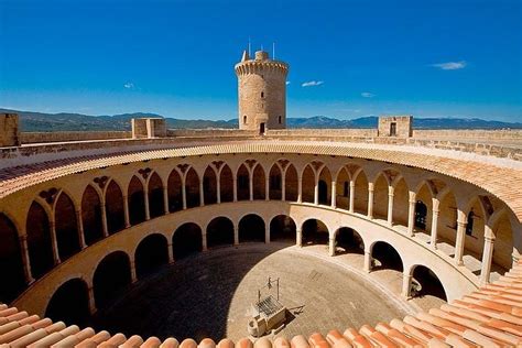 Castillo De Bellver Palma De Mallorca Roig