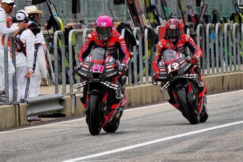 Motogp Jerez In Fp Doppietta Aprilia Bagnaia In Q Insella