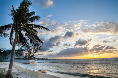 New Providence Bahamas: Where the Old World Meets Modern Luxury