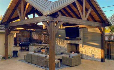 Outdoor Kitchen And Bar Ideas Perfect For Entertaining All Year