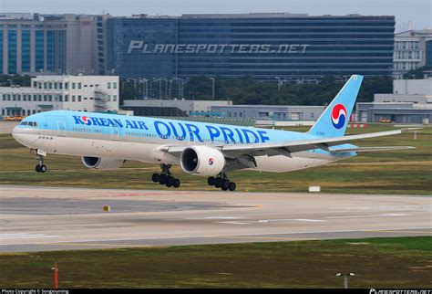 Hl Korean Air Boeing B Er Photo By Songxiuming Id