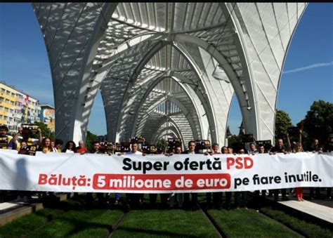 Protest De Amploare Al Aur La Eroii Revolu Iei Mpotriva G Rii Vieneze