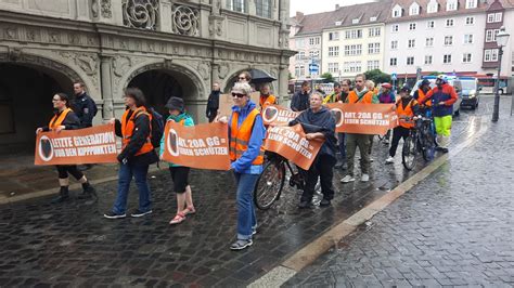 Braunschweig Letzte Generation Mit Protestmarsch Nach Unwetter