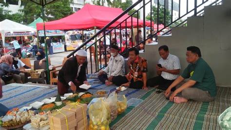 165 Pedagang Ramaikan Tradisi Dugderan Di Kawasan Johar Kota Semarang