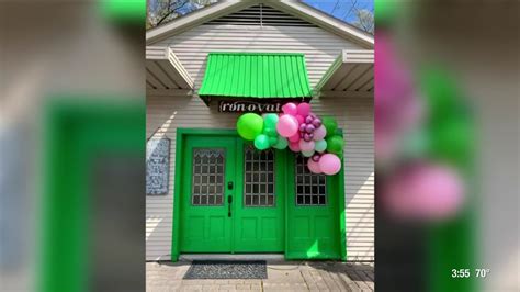 Houston Shop Run By Mother And Daughter Making Holiday Home Dreams Come