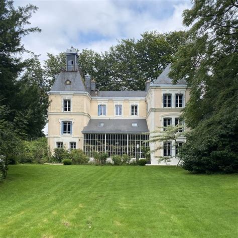 Channel 4's Chateau DIY: Inside Château Trois Cloches, France