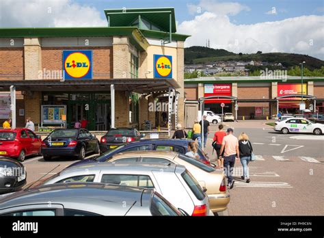 Lidl Car Park Hi Res Stock Photography And Images Alamy