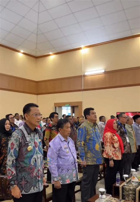 WAKIL BUPATI ZULQOINI HADIRI ACARA PENYERAHAN LHP BPK SEMESTER II TAHUN