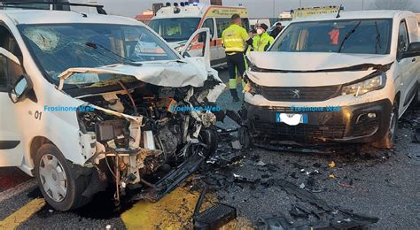 Per Sfuggire Alla Polizia Imbocca La Rampa Contromano Frosinone Web