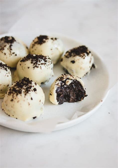 Addictively Fudgy White Chocolate Coated Oreo Truffles That Are Made With Only 3 Ingredients