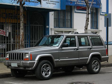 2001 Jeep Cherokee Sport - 4dr SUV 4.0L 4x4 Manual