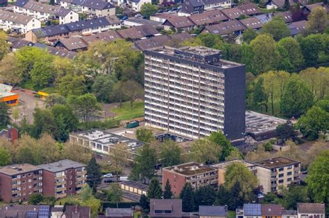 Gladbeck von oben Abriß Baustelle zum Rückbau des Hochhaus Gebäude