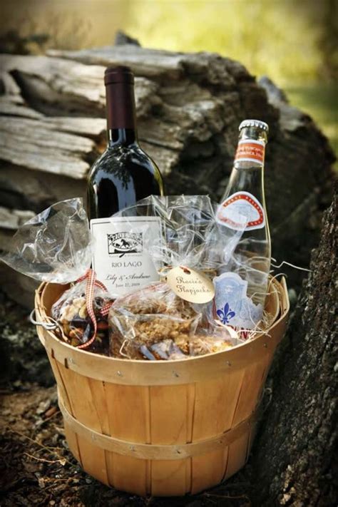 Best Wedding T Baskets Diy Wedding T Basket Ideas For Bride And Groom Couples