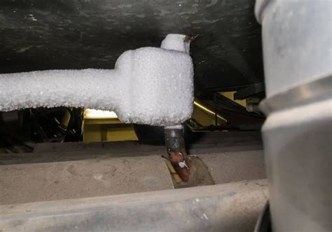 How To Thaw A Frozen Pipe Solutions Preventions Artofit