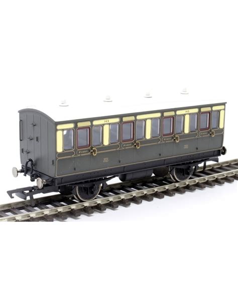 Hornby Railroad Oo Scale Carriage R Gwr Wheel Coach St Class