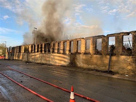 Bradford Fire Huge Blaze Sends Plumes Of Smoke Into Night Sky