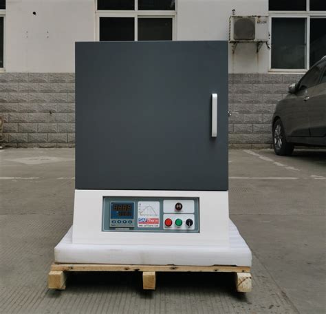 C Hot Sale Liter Lab Heating Muffle Furnace Stm China