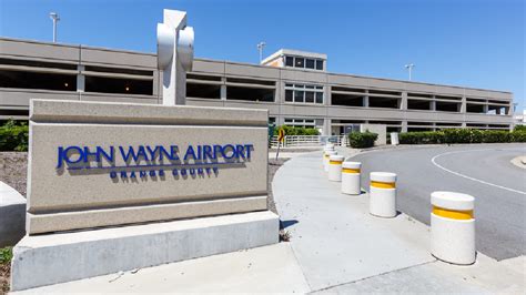 John Wayne Airport (SNA) Car Rental Guide - AutoSlash