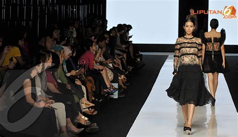 koleksi busana pesta  elegan foto liputancom