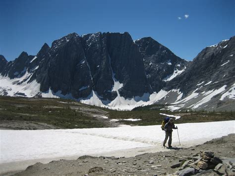 Hiking - Kootenay National Park. Trekking and Backpacking trips