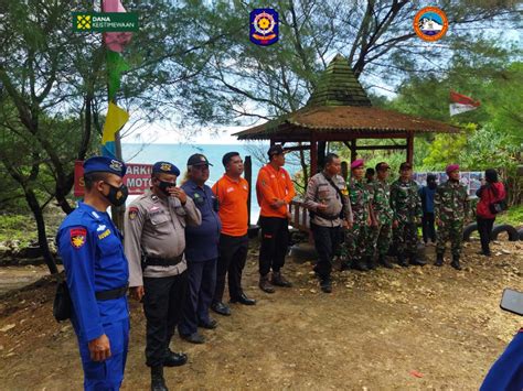 SAR Baron On Twitter Pam Sedekah Laut Pantai Gesing Gunungkidul