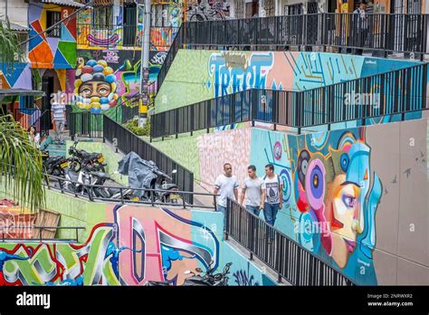 Street art, mural, graffiti, Comuna 13, Medellín, Colombia Stock Photo ...