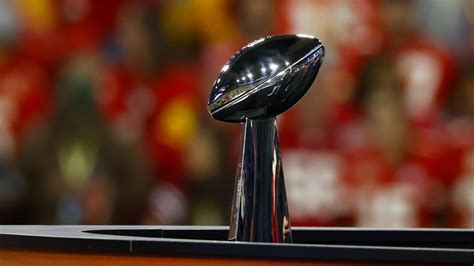 NFL Super Bowl Trophy Shape & History: Everything to Know About the ...