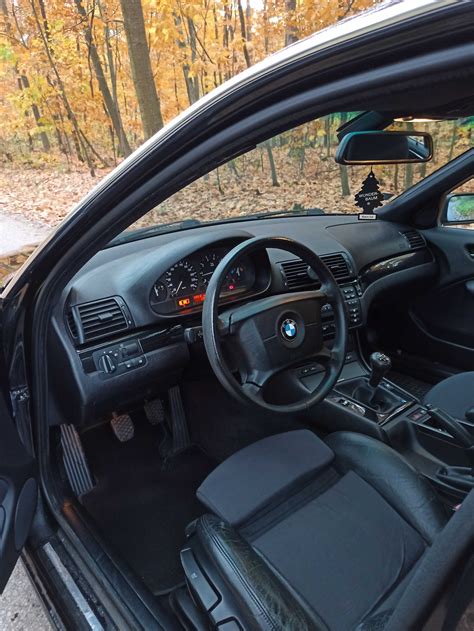 BMW E46 325i Półskóry Sportsize Szyberdach Czarna podsufitka Wólka