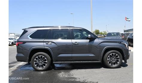 New Toyota Sequoia Limited , Grey color 2023 for sale in Dubai - 603004