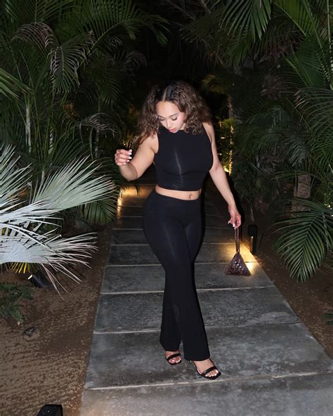 Bbygirl Hazel (@babygirlhazel) • Instagram photos and videos