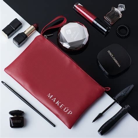 Косметичка червона - MAKEUP: купити за найкращою ціною в Україні ...