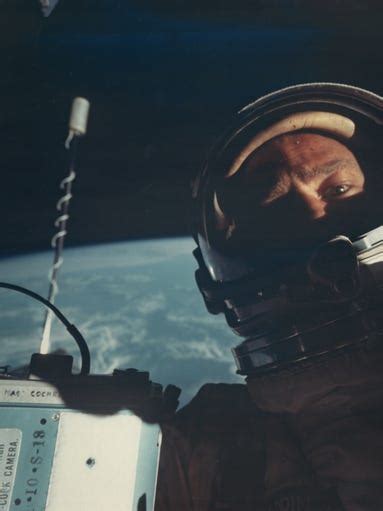 Buzz Aldrin Selfie Check Out Rare Vintage Nasa Photos