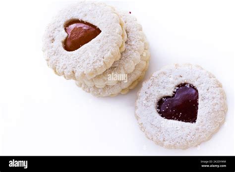 Linzer Torte Cookies Stock Photo - Alamy