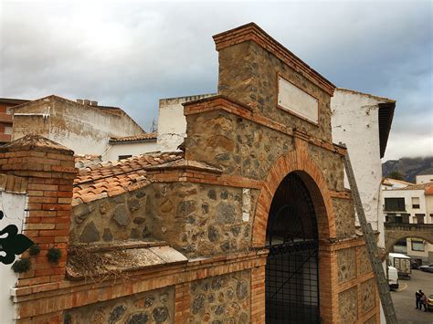 Obras De Mejora En Las Cubiertas Del Mercado Municipal De Abastos